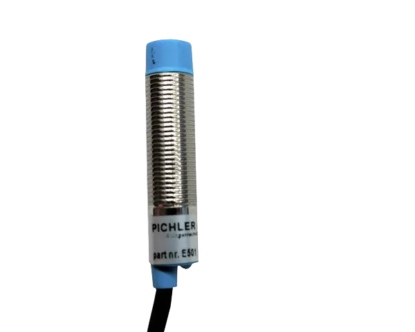  Inductive proximity switch with 2.0 m cable